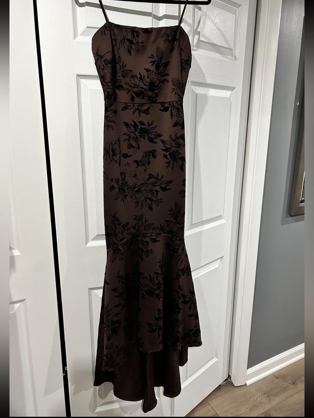 Windsor Phoebe Formal Prom Elegant Velvet Flocked Mermaid Dress - Picture 3 of 4